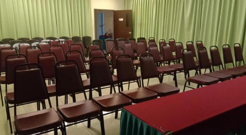 G Six Hotel Sitiawan Exterior foto